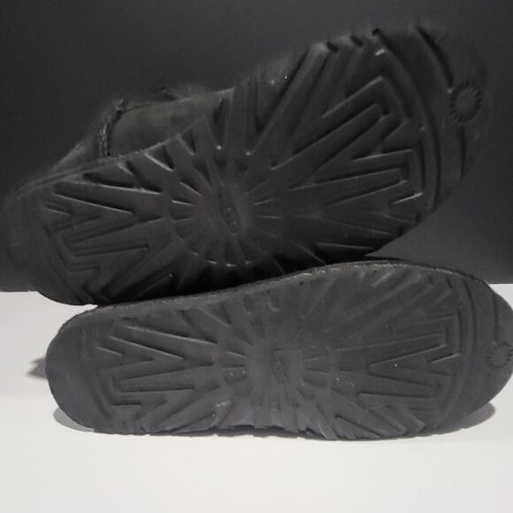 Ugg Dark Green Size 8 Winter Snow Boots - Picture 3 of 9